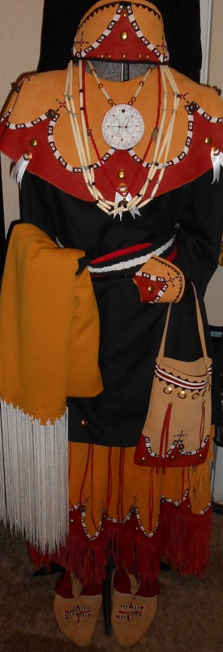 Saponi Regalia Buckskin.jpg